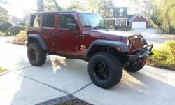 Fully loaded 4 DOOR 4X4 Jeep Wranger Unlimited, 80K miles, &nbsp;Comes with Winch Guard,&nbsp;Rough Country 9500 winch with synthetic line&nbsp;,&nbsp;5 Mickey Thompson Sidebiter wheels (17x9) and 5 Mickey Thompson ATZ tires (35 x 12.50) mounted and