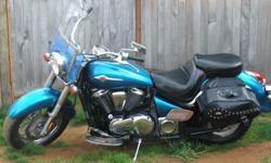 2007 Kawasaki Vulcan Classic VN900B (blue, black, leather) Saddle Bags, comes with back rest! Asking: $3995 - Runs Good! Steal of the Year! &nbsp;Call 541-404-5151 or check out http://www.usedaffordableautos.com&nbsp;