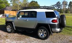 2007 FJ Cruiser 4.0 V6 4x4 Automatic in great shape. 61513 Miles. Vehicle is the top of the line model and was the first edition. Power Locks/Windows. Mp3 Multi Disc w/ Premium Sound System. Great for towing. Handles extremely well off-road with Off Road