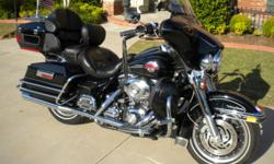 One owner, factory extended warrantee good till end of Feb 2014. All inspections, Well maintained, garage kept. After first factory 1000 mile inspection used Screamin Eagle SYN3 SAE 20W50 Motorcycle Oil. Stage 2. Vance & Hines exhausts. Adjustable flip