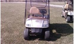 2008 fairplay electric golf cart - LIKE NEW!!!
Distilled Water Fill
Head Lights
Tail Lights
Turn Signals
Horn
Aluminum Mag Wheels with lots of tread on tires
Hard Top
Windshield
On Board Charger/with battery power meter