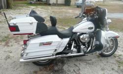 2008 Harley Davidson model FLH TCU for sale.&nbsp; This bike is in excellent condition with only 18,000 miles.&nbsp; Bike is loaded (cd, cruise, helmet mics., and much more.)&nbsp; Bike was serviced regularly at Shelton's Harley Davidson in Goldsboro,