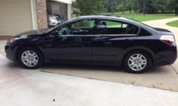 2009 Nissan Altima SL.&nbsp; Great condition.&nbsp; 98K miles.&nbsp; 4 cyl.&nbsp; Automatic, front wheel drive, black with black interior, keyless ignition, power windowns and mirrors, cruise control, cd player, multifunction remote, speed sensitive