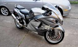 2009 Suzuki Hayabusa GSXR motorcycle.I has never been in an accident and the title is clear. Everything is original except for the Yoshimura exhaust pipes. HThowever I did purchase them at the time of the bike and therefore I did not use the original