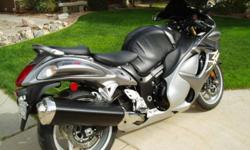 2009 Suzuki Hayabusa.only 679 miles on it!!!
Pristine condition
Factory 186 MPH - 200+ MPH with Modifications
Fastest production motorcycle
Extremely low original miles
Only one service has ever been done because of low mileage
Service was done at an