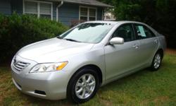2009 Toyota Camry , automatic , LE , drives great , power windows , power locks , power sunroof , power mirrors , alloy wheels , great tires , cold a/c , key less entry and key less start with alarm system and much more.
Only 90 K miles !!!!&nbsp;
I am a