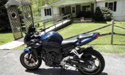 Used 2009 Yamaha FZ-1, with only 6505 miles, One owner ?Well Maintained, Kept covered on a covered porch, Runs Excellent. FZ-1 in top condition.