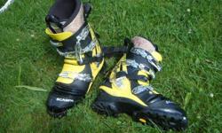 2010 SCARPA TERMINATOR X NTN TELEMARK SKI BOOTS. Size Mondo 28.5 (US 11)
Boots Skied less than 8 days.
Boots are in Near mint shape. Only Heat-formed once.
All Buckles and Soles in Mint condition.
Awesome and Powerful Boot!
Delivery in New England an