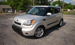 2011 Kia Soul , automatic , very clean in and out , drives excellent , power windows , power locks , key less entry with alarm system , great tires , alloy wheels , cold a/c , bluethoot , usb and aux port.
Only 28 K miles.
I am a dealer / Broker .
Call me