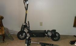 2012 1000w Folding Scooter 30+MPH, stand or sit, fold up take anywhere. $499 OBO. TEXT 7138689500 or Email Foogami@hotmail.com