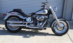 &nbsp;
2012 Harley Davidson Softail Fatboy FLSTF, in like new condition with only 967 miles! Looks like it just came off of the showroom floor! &nbsp;HIt the buy it now and ride today!
&nbsp;
Email me with any question:sandy.hill77@outlook.com
