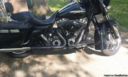 Hello, Thanks for your time! I'm selling this beautiful Street Glide because I'm wanting to try something different. Im Looking to try the victory magnum out. All parts are custom Harley parts I also have the stock cover and everything. If u are looking