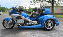 UP FOR SALE IS THIS 2012 HONDA GOLDWING GL1800 ROADSMITH TRIKE BY TRIKE SHOP. THIS IS A BRAND NEW ROADSMITH HTS1800 CONVERSION FOR THE GOLDWING GL1800. THE ROADSMITH HTS1800 IS AN INDEPENDENT SUSPENSION CONVERSION AND HAS A GREAT RIDE. THESE CONVERSIONS