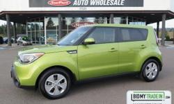 Environmentally-friendly and gas-sipping, this 2015 Kia Soul Base is powered by a fuel efficient Regular Unleaded I-4 1.6 L/97 engine that's easy on your monthly gas budget. Its Automatic transmission averages 30 highway mpg and 24 city mpg! It comes