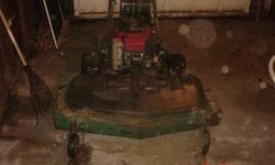 48 inch ransom bob cat lawn mower with bagger. like new .. 14hp vangard
engine ONLY has 120 hours of run time. 2 new spindle barrings all new belts.. recently tuned up tired breaks in good condition. No cracks in mower deck. VERY GOOD CONDITION* ! - call