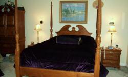 Excellent Condition. 4 Poster Oak Queen Bed with or without Mattress + Boxspring. Pickup only.
Questions call 302-218-1338