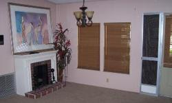 $75 FURNISHED BEDROOM PVT BATH
Responsible guy or gal (NORTH PALMETTO)
$75 WEEKLY $300 WITH PVT BATH
LARGE COMMUNITY POOL
DEPOSIT NEGOTIABLE... POSSIBLE TRADE FOR CLEANING / WORK/ Etc.
LARGE Lanai for Smokers or entertaining
PREFER employed, trustworthy,