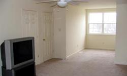 $875 ? Roommate Wanted to Share Beautiful Modern Townhome
Plymouth Meeting / East Norriton
&nbsp;
Single professional looking for CLEAN and RESPONSIBLE non-smoking roommate.
&nbsp;
Available!&nbsp;
EXTRA-LARGE LOFT-SIZED BEDROOM
with Large Screen TV
Great