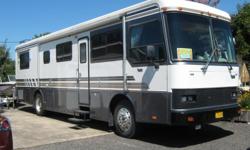 36' Deisel, low miles-6-speed Allison. Recent service
541-818-0213 or cell phone 918-235-1086.