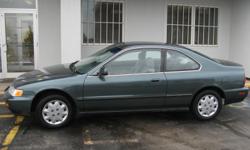 1997 Honda Accord LX
Manual Transmission
4 Cylinder
2 Door
P/W, P/L
CD player, tape, radio
Recently serviced, great condition
(787) 406-8061