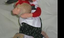 Annalee Mrs. Claus holding a poinsettia plant
approximately 8" tall
1992
#5032, comes with hang tag
there is no Annalee box or bag
pre-owned in great condition from a personal collection
If you are interested and not in the immediate area, this adorable