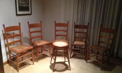5 early american kitchen chairs and matching stool. &nbsp;Wood. &nbsp;Ladderback. See picture.
