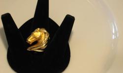 Beautiful Italian horse pin 18K Gold, 4 1/2 grams of gold. Never worn. I have seen this pin in a horse magazine for $700.00.
Must Sell ASAP.
Call Lori at 949-235-5555