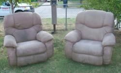 2 beige lazyboy recliners, in really good shape,one barely set in, good buy call diana at 405-680-9383-or 405-863-2158,