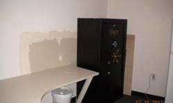 Office moving sale!
Almost brand new safe box. Big size, fire proof. Cheap price!!!
Call 903-581-5704.