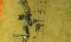 2007 Right Hand Compound Bow.&nbsp; 60#'s & 29 draw length.&nbsp; Good condition, little use.&nbsp;