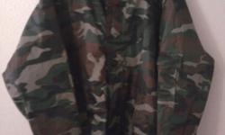 &nbsp;
camouflage jacket
new with tag
size 2XL&nbsp;
with lining inside
waterproof.
