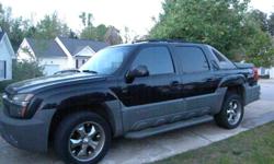 Black Chevrolet avalanche 2002 Z71
*4 wheel drive
*leather seats
*176,000 highway&nbsp;miles
*A/C and Heat
*22'' chrome wheels
*tinted windows
*cruse control
*sunroof
*everything works in perfect condition