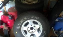 Chevy Silverado Aluminum Wheels with tires 265 75 16.