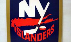 An unplayed Christmas album featuring the N.Y. Islanders Hockey club. There's nothing like having Mike Bossy, Denis Potvin, Al Arbour, Bob Bourne, Brian Trottier & the rest of the team sing yer holiday favourites. A must for any serious New Yorker or NHL