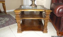 Both coffee table and end table are in excellent condition.