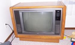 RCA ColorTrak console TV. &nbsp;Excellent condition. &nbsp;31" screen. &nbsp;TV swivels on the base. &nbsp;Can hook a computer or game system to the TV. &nbsp;Would be great for gaming in a family room. &nbsp;