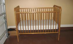 Crib in very good conditions, with a new mattress