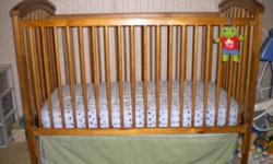 crib has minor scuffs nothing new paint or stain wont fix. crib is a few years old. matress is sealy. its one year old no stains.