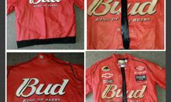 Men's Dale Earnhardt Jr jacket size Large. In good condition asking $80 if interested contact me at 814-602-0077..thanks!!