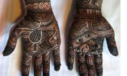 Aziza, a professional henna artist, highly specializes in quality mehendi for various occassions such as weddings, baby showers, fundraising, corporate events etc. at very affordable prices. Unique designs for brides and guests. Also contact Aziza to get