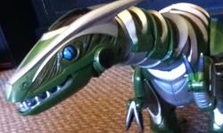 &nbsp;
Green & White Wowwee&nbsp; Robotic 32" ROBORAPTOR DINOSAUR
A pair of Raptor Dinosaurs gone rouge, looking for there next home.
Listed are two 32" ROBORAPTOR DINOSAUR, one green and the other white. These have&nbsp;remotes.
Each one takes 6 AA