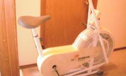 DP AIR GOMETER excercise bike in like new condition.