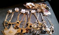 Fashion Jewelry and Handmade Jewelry 100pc Lot
High Quality Fashion Jewelry and Handmade jewelry valued at over $2500 Retail.&nbsp;
Includes- Necklace Sets, Braclets, Earrings, Rings and Necklaces
Price- $850.00&nbsp;or OBO
Email me at
