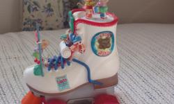 Beautiful Collectible "Skate Boot" Figurine!
Exclusive detail, featuring authentic cut, charming personality in illuminated 3D.
"Three Little Pigs Theme"
