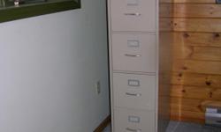 5 four draw cabinets like new
Call Steve --