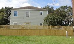 &nbsp;
Nice and clean Complex&nbsp;
Home near downtown Sealy Large Oaks.
Just recently painted with Water,
Sewer and Garbage Included they also have New&nbsp;
Privacy Fence and Large backyard for grilling & picnics.&nbsp;
&nbsp;
>> Located at 114 North