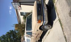 Runs good interior clean and in new condition
351 winser motor