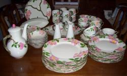 Consists of the following:
8 Dinner Plate 10 1/2 inch 8
8 Luncheon Plate
7 cup & saucer set
1 saucer
8 Mug 2 3/4 7 oz
8 Fruit/Dessert bowl 5 3/8
6 Crescent salad plate
o.
creamer 3 oz
Sugar bowl and lid 2 3/8
Oval divided vegetable bowl 10 7/8
Oval