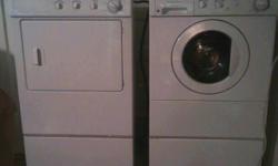 Frigidaire White Front-Loading Washer & Dryer Set with pedestals. We have no hook-ups in Apt. Excellant working condition and shape. No scratches, no dents, and very clean. Must see to appreciate. $500.00 for set. 8th & Jefferson vicinity.