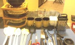 used just 3 monthes.
-Full set of dishes 3MUGS/4BOWLS(6IN)/3BOWLS(3IN)/4SALAD PLATES/4DINNER PLATES/7GLASSES
-All sorts of kitchen utensils
-12 pieces of pots